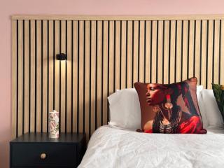 Urban Oasis Penthouse-Jacuzzi! - 6