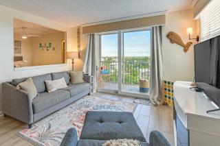 Stroll to Bonita Beach Park Ocean-View Getaway - 9