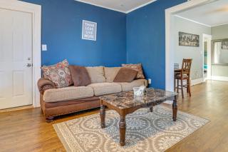 Urban Retreat 1 Mi to Riverfront! Detroit Duplex - 6