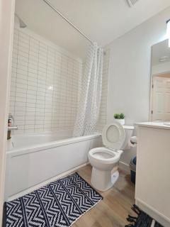 Cozy and Private 1BR Basement Suite in West Edmonton - 7