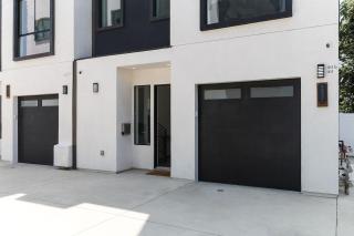 Luxury Modern 4 Bed 4 Bath Home with Rooftop Deck #6 - 1