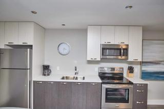 Clifton Hill Hideaway 2a - Two Bedroom Condo - 1