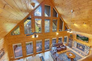 Hillbilly Hilton Hot Tub, Game Room, MTN View - 6