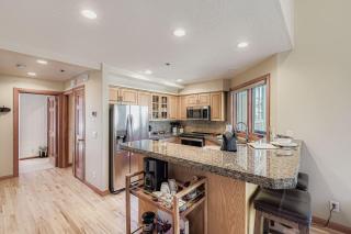 3BR Deer Valley Family Retreat Hot Tub and Fireplace 7560 - 5