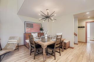 3BR Deer Valley Family Retreat Hot Tub and Fireplace 7560 - 2