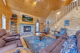 Hillbilly Hilton Hot Tub, Game Room, MTN View - 2