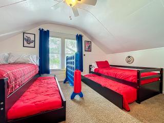 1920s Rustic Cabin, 20 Min to Disney and Nightlife - 7