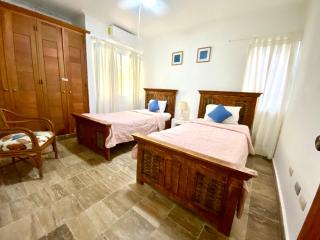 Radiant Realm Residence Free Parking BBQ Central los Corales - 1