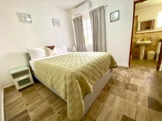 Radiant Realm Residence Free Parking BBQ Central los Corales - 3