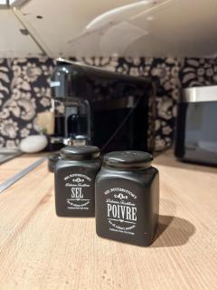 Le Calme - Centre Ville - Proche Parking Gratuit - Commerces à Proximité - Marché de Noël - 9