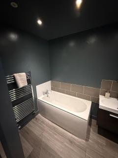 5 bedroom house in Pettswood - 3