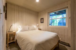 Cozy Family-Friendly Bed and Breakfast on Stratton Mountain, Vermont - 2