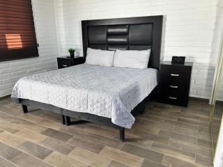 HOTEL and Suites Cananea - 8