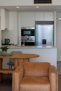 Kirra Surf Apartments - 5