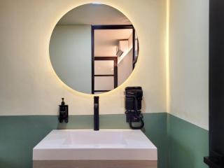 Attractive room with balcony in Poblado - 3