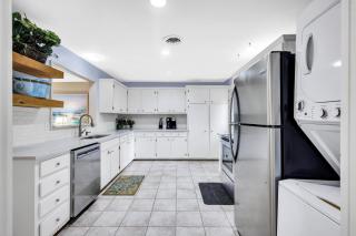 536 Queen's Grant - 9