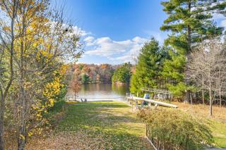 Lake Arbutus Cabin Private Deck and Hot Tub! - 2