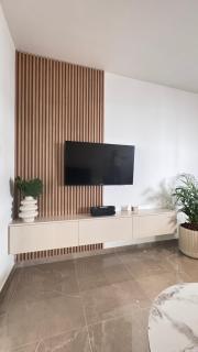 Luxury Beach Villa 2 min Walk to Sea & Airport - 6