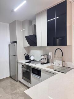 Luxury Beach Villa 2 min Walk to Sea & Airport - 5