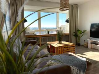 Yachtpanorama Weser und Yachthafenblick 1 Zi 7OG - 8