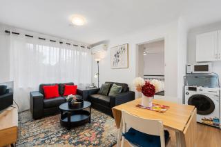 Comfortable 1-Bed Retreat Near Canberra City - 1