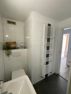 Yachtpanorama Weser und Yachthafenblick 1 Zi 7OG - 8