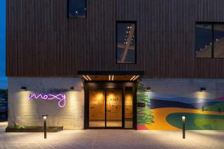 Moxy Fayetteville - 7