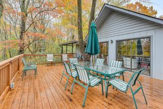 Deck and Community Perks Sky Valley Home! - 8