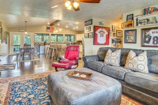 TroutFest Anglers Retreat on White River with Deck - 5