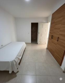 Habitación Amoblada cerca al Gran Malecón del Río - 1