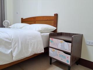 Xinyuan Guest House - 8