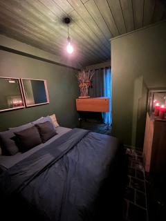 Boeken kot, charming apartment via tinykot - 8