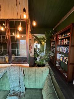 Boeken kot, charming apartment via tinykot - 6