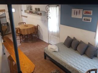 Dto tres personas mas elegido wifi libre-acepta mascotas-parrilla-piscina enero-reposeras-terraza solarium - 0