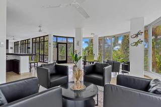 Rainforest Hideaway Villas, Pools and Nature Dive - 6