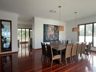 BIG Beach House Tranquility - beachfront renovated - 7