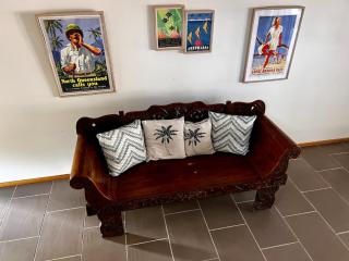 BIG Beach House Tranquility - beachfront renovated - 2