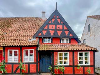 Historic Merchant's House From 1645 In Aeroskobing - 0