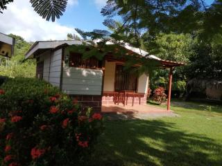 Cabinas MaWa Tropical 5 minutos a playa - 0