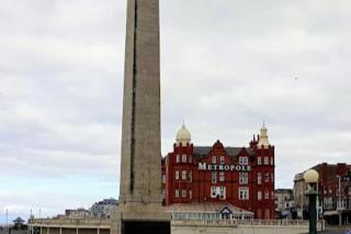 5 Bed House - Sleeps 10 - Garden - Parking - Wifi - 1