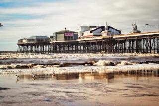 5 Bed House - Sleeps 10 - Garden - Parking - Wifi - 1