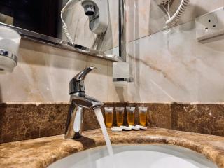 Manazel Al Ain Hotel - 9