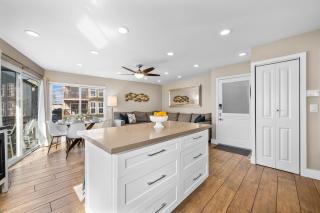 Ocean & Pier View Steps To Sand Ac Parking! - 3