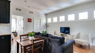 East Nash Hideaway - 7