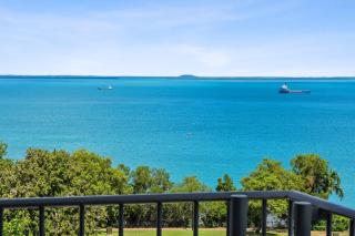 Resort-Style 3-Bedroom Getaway with King Beds & Private Pool - Darwin - 1
