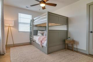 Relaxin' Retreat - 7