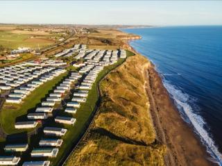 Ocean Nest-Beach Front - Lux- Sea View- 3-Bedroom Caravan- 8 Sleeps - 9