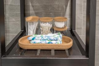 Modern 2BR - 2 Full Bathrooms - Trendy Location - 5