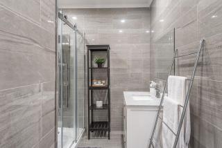 Modern 2BR - 2 Full Bathrooms - Trendy Location - 6