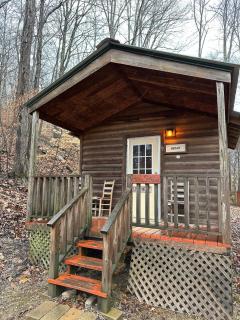 Quaint Cabin for a Rustic Getaway in Nashville, Indiana - 0